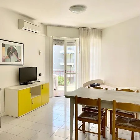 Cristallo 4g Apartment *