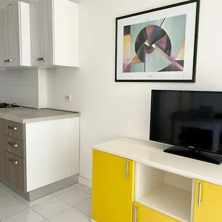 Cristallo 4g Apartment *